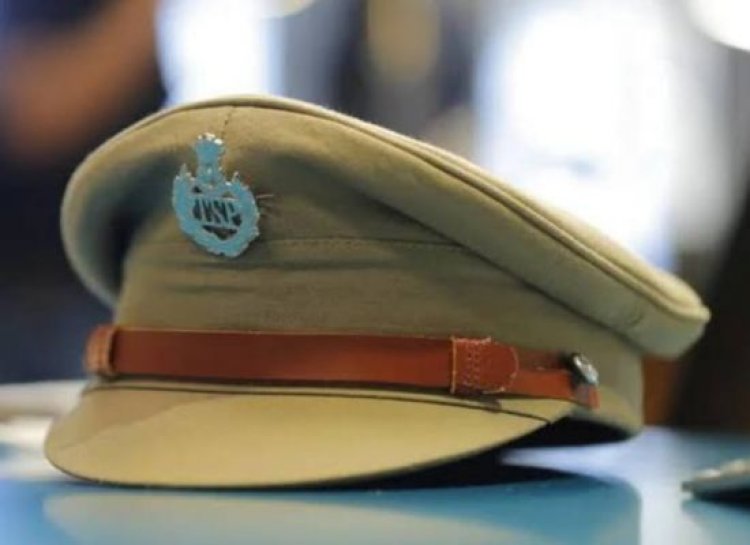 पुलिस की वर्दी पहनने पर मरियम के खिलाफ आपराधिक मामला दर्ज करने के लिए अदालत में याचिका दायर