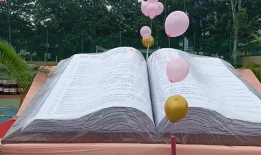 इंदौर में तीन दिवसीय बाइबल महोत्सव:कैथोलिक समुदाय ने प्रार्थना, बैलून रोजरी छोड़कर जुलूस निकाला, पवित्र मिस्सा भी हुई