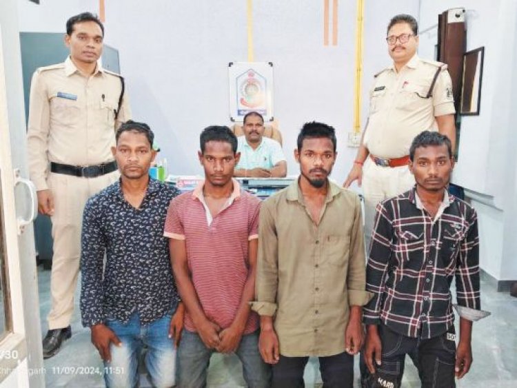 लूटपाट के चार आरोपी गिरफ्तार, मोबाइल- नगदी बरामद