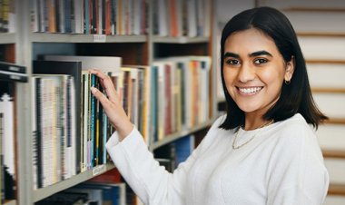 सरकारी नौकरी:DSSSB ने लाइब्रेरियन की निकाली भर्ती; ग्रेजुएट्स को मौका, सैलरी 1 लाख 12 हजार तक