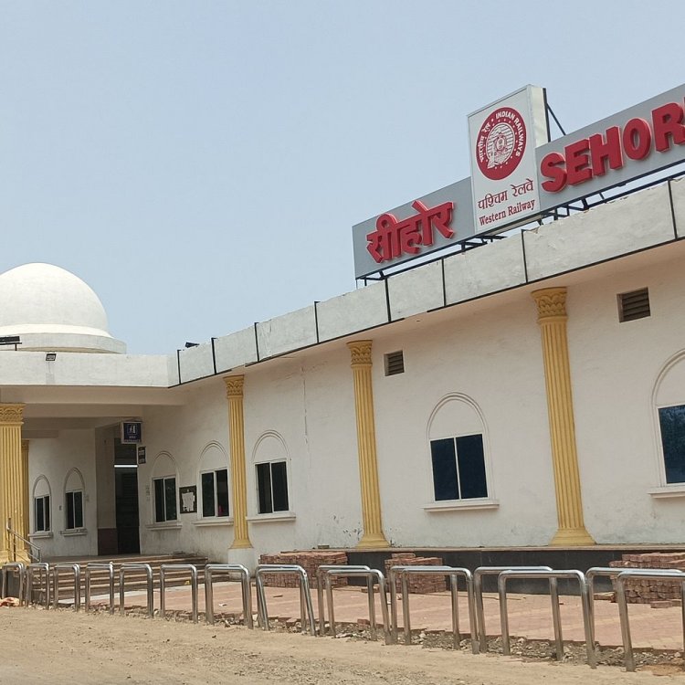 महाशिवरात्रि पर उज्जैन-भोपाल रूट पर स्पेशल ट्रेन:23 फरवरी से 4 मार्च तक चलेगी; सीहोर समेत 4 स्टेशनों पर रुकेगी