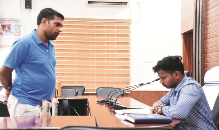 धान बिक्री व खाद वितरण केंद्र पुन:  सेलूद में स्थानांतरित करने की मांग